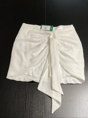 White Tie-Front Mini Skirt - Women's Medium